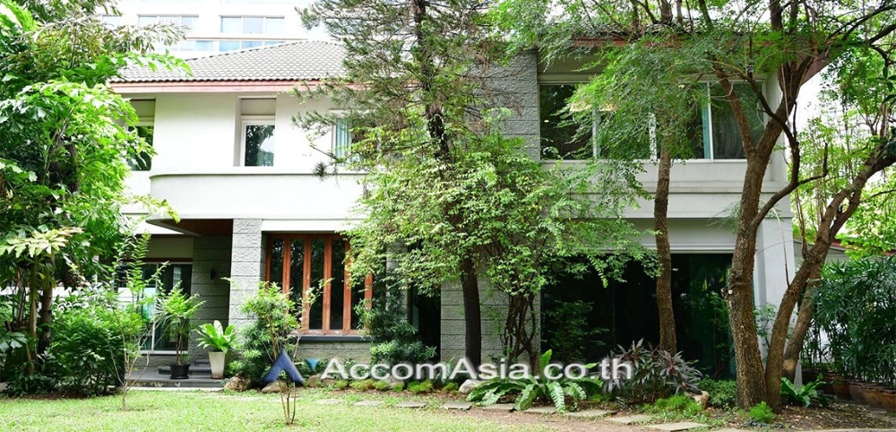 For RentHouseRatchathewi,Phayathai : 4 Bedrooms House for Rent in Phaholyothin, Bangkok near BTS Saphan-Kwai (AA30003)