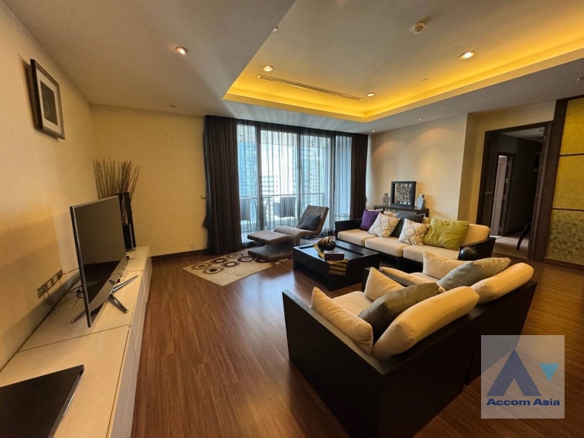 ให้เช่าคอนโดสาทร นราธิวาส : Fully Furnished | 3 Bedrooms Condominium for Rent in Sathorn, Bangkok near BTS Chong Nonsi at Ascott Sky Villas Sathorn (AA36539)