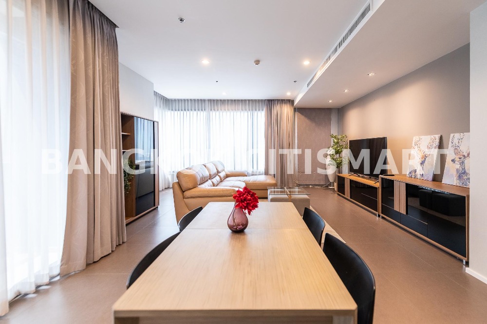 For SaleCondoLadprao, Central Ladprao : ⭐SALE⭐ M Ladprao, 3 Bed, 155 sq m, next to BTS Ladprao Intersection. Beautiful room, decorated and ready to move in.