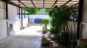 For SaleTownhouseChokchai 4, Ladprao 71, Ladprao 48, : Townhome Chokchai 4 🏡 There is a cute garden in front of the house, very nice to live in. The house is very new, chicly decorated, fully furnished, ready to move in.