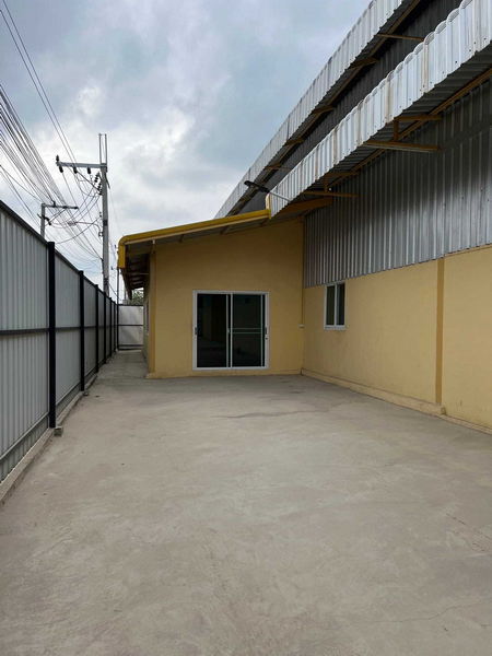 For RentWarehouseLadkrabang, Suwannaphum Airport : Bangkok Warehouse  Phatthana Chonabot BRE20306