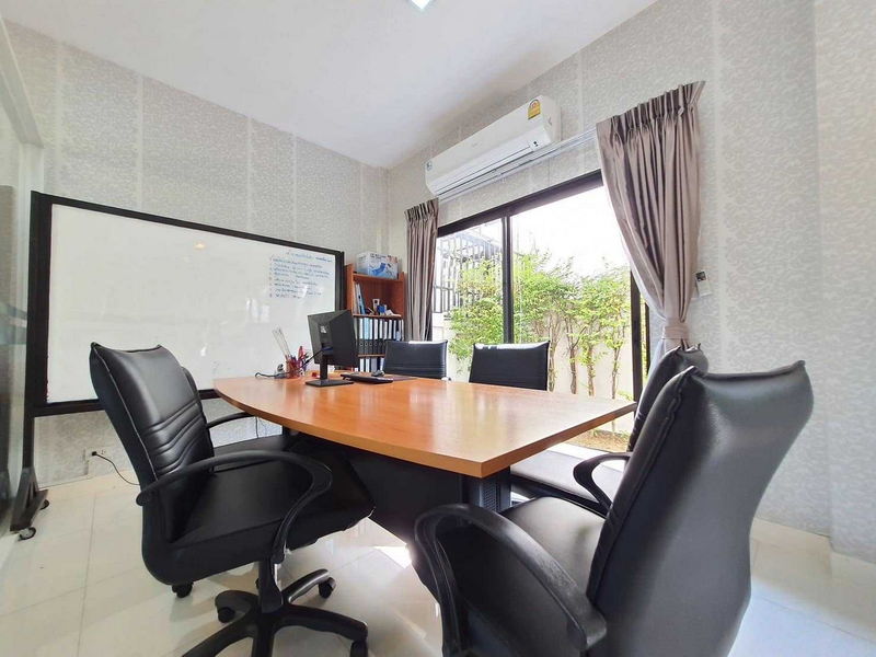 ให้เช่าโฮมออฟฟิศพัฒนาการ ศรีนครินทร์ : For Rent Bangkok Home Office Villa Albero Rama 9 Krungthep Kreetha Saphan Sung BRE19506