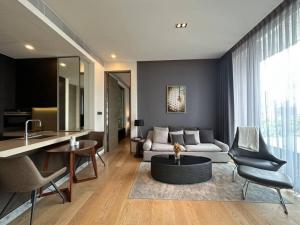 ให้เช่าคอนโดสีลม ศาลาแดง บางรัก : Cozy Fully Furnished 1 Bed Condo for Rent!