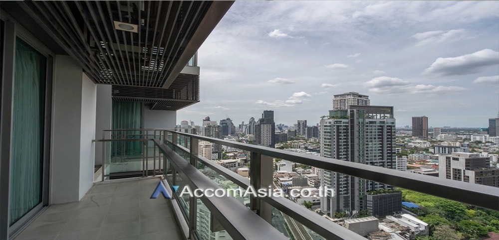 ขายคอนโดสุขุมวิท อโศก ทองหล่อ : Pet-friendly | 3 Bedrooms Condominium for Sale in Sukhumvit, Bangkok near BTS Phrom Phong at The Madison (1511356)