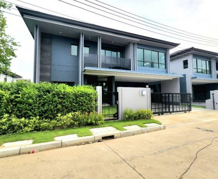 For SaleHousePattanakan, Srinakarin : For Sale Bangkok Single House Setthasiri Krungthepkreetha 2 Krungthep Kreetha Bang Kapi BRE18401