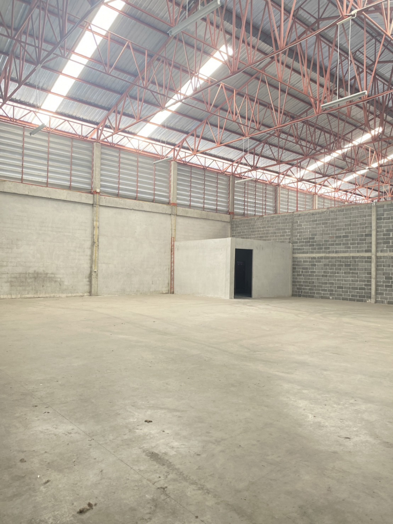 For RentWarehouseNawamin, Ramindra : For Rent Bangkok Warehouse Ramintra Khlong Sam Wa BRE17643