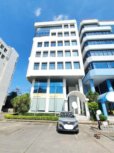 ให้เช่าสำนักงานบางนา แบริ่ง ลาซาล : For Rent Bangkok Office Bang Na-Trat Bang Na BRE17404