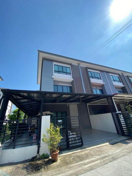 For SaleTownhouseLadprao101, Happy Land, The Mall Bang Kapi : For Sale Bangkok Town House The Connect Ladprao 126 Ladprao 126 Wang Thonglang BRE17210