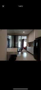 For RentCondoWitthayu, Chidlom, Langsuan, Ploenchit : Fully furnished 1 bedroom 1 bathroom condo for rent with a floorsize of 51sq.m., located on the 11th floor, at Noble Ploenchit building, in the popular Ploenchit district with city view, Sky walk connect to BTS Phloen Ch