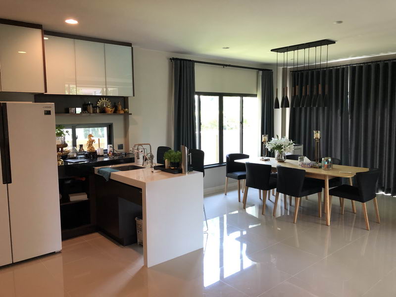 ให้เช่าบ้านพัฒนาการ ศรีนครินทร์ : For Rent Bangkok Single House Setthasiri Krungthep Kreetha Hua Mak Bang Kapi BRE15146
