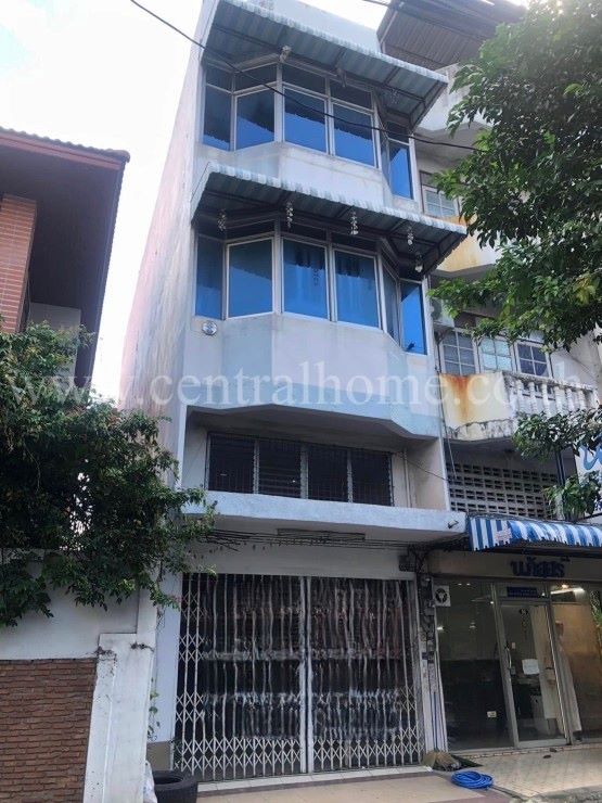 For SaleShophouseNonthaburi, Bang Yai, Bangbuathong : Commercial building, 3 and a half floors, Soi Rewadi 14, near MRT Nonthaburi Government Center.