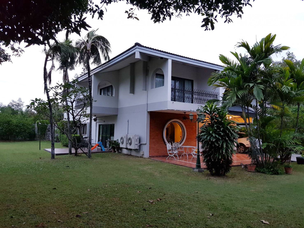 ให้เช่าบ้านพัฒนาการ ศรีนครินทร์ : For Rent House Moo Baan Panya Phatthanakan BTS On Nut Suan Luang BRE7339