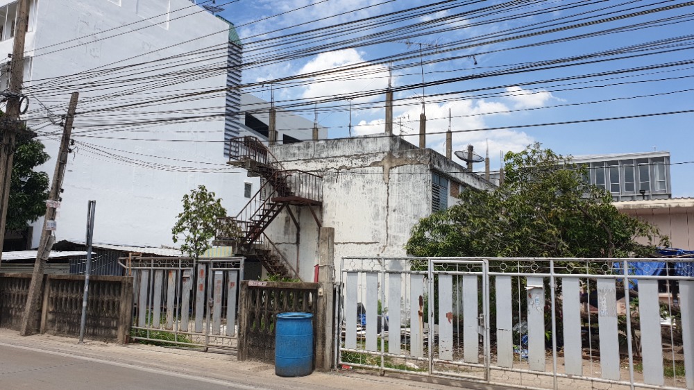 ขายที่ดินบางนา แบริ่ง ลาซาล : ที่ดิน ติดถนนลาซาล / 124 ตารางวา (ขาย), Land Lasalle / 496 Square Metre (FOR SALE) PUY019