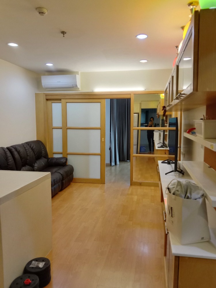 ขายคอนโดสาทร นราธิวาส : 1 BEDROOM AT ST. LOUIS  NEW RENOVATION  READY TO MOVE IN  💚