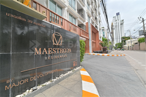 For SaleCondoSukhumvit, Asoke, Thonglor : ✨Nice Layout / Good Price✨For Sale Condo Maestro 39. 2 Beds 2 Baths, 58.53 sq.m. Corner & brandnew unit, high floor, nice view. Near BTS Phrompong