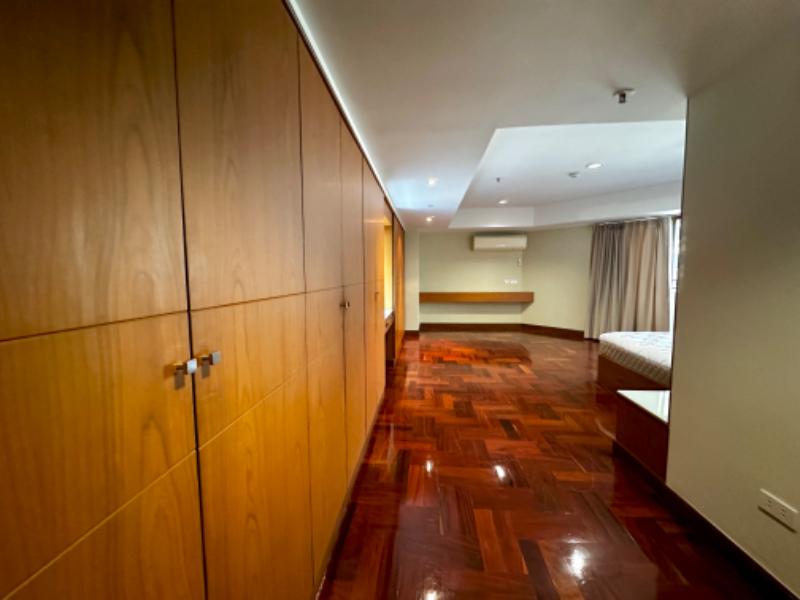 For RentCondoSukhumvit, Asoke, Thonglor : For Rent Baan Suanpetch 3 Bedroom 3 Bathroom 266 sqm