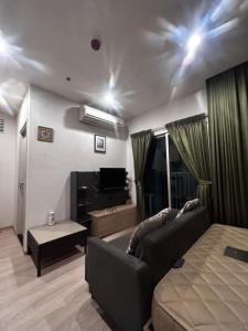 For RentCondoRatchadapisek, Huaikwang, Suttisan : 🔥🔥24863🔥🔥 For rent Noble Revolve Ratchada.