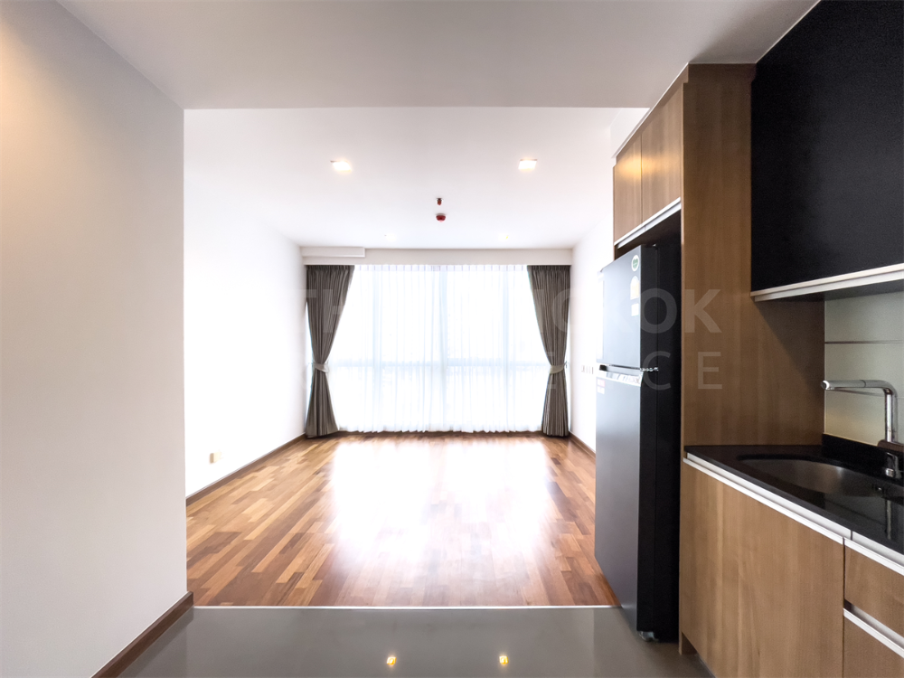 For SaleCondoRatchathewi,Phayathai : 🔥 Good price, cheapest in the project 🔥 Wish Signature Siam Midtown (2 bedrooms, 70 sq m.) only 12.49 million baht Tel.0807702957 K.Benz