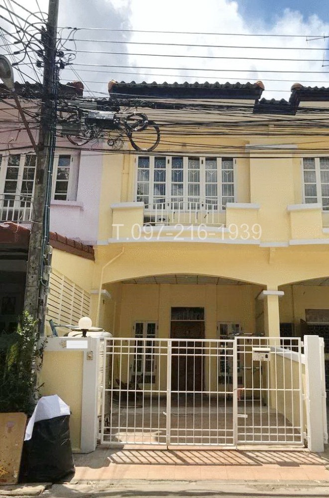 For RentTownhouseLadprao101, Happy Land, The Mall Bang Kapi : 📣House for rent, 2-story townhouse, Saranon, newly renovated, ready to move in, Lat Phrao 101, very good location.