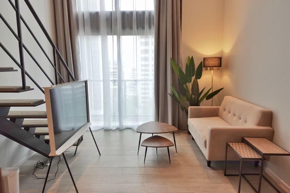 ให้เช่าคอนโดสีลม ศาลาแดง บางรัก : 📌For RENT เช่า | The Lofts Silom - 1BR Loft Type (34+13sqm), 35,000 THB