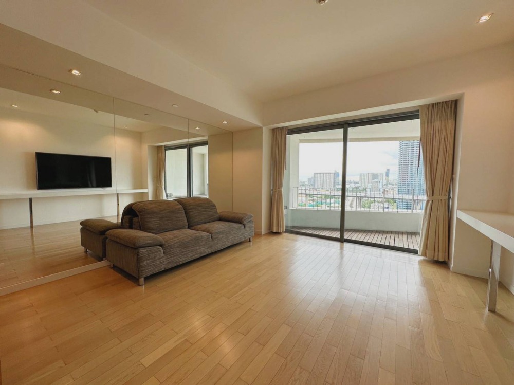 For SaleCondoRama3 (Riverside),Satupadit : ● Nice view ● 15+ Floor 57 sq.m. | Condo 1 bed, Chao Phraya River view | Condo near Central Rama 3 7 mins, Terminal21 Rama3 16 mins.