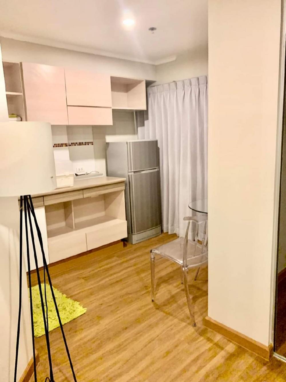 For SaleCondoKhlongtoei, Kluaynamthai : Urgent sale 🔥 Lumpini Place Condo Rama 4 Kluai Nam Thai, size 28 sq m., 11th floor, price 2.39 million, near BTS Ekkamai 