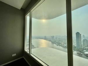 ขายคอนโดสาทร นราธิวาส : Menam Residence Condominium 3bed (Riverfront View)