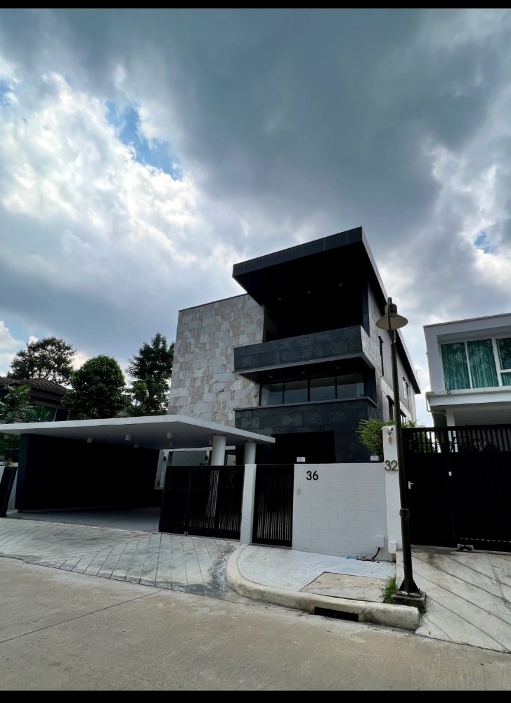 For SaleHouseRatchadapisek, Huaikwang, Suttisan : LL159 Newly built 3 story detached house for sale with private swimming pool. #Ratchadaphisek Road Near Wong Sawang intersection