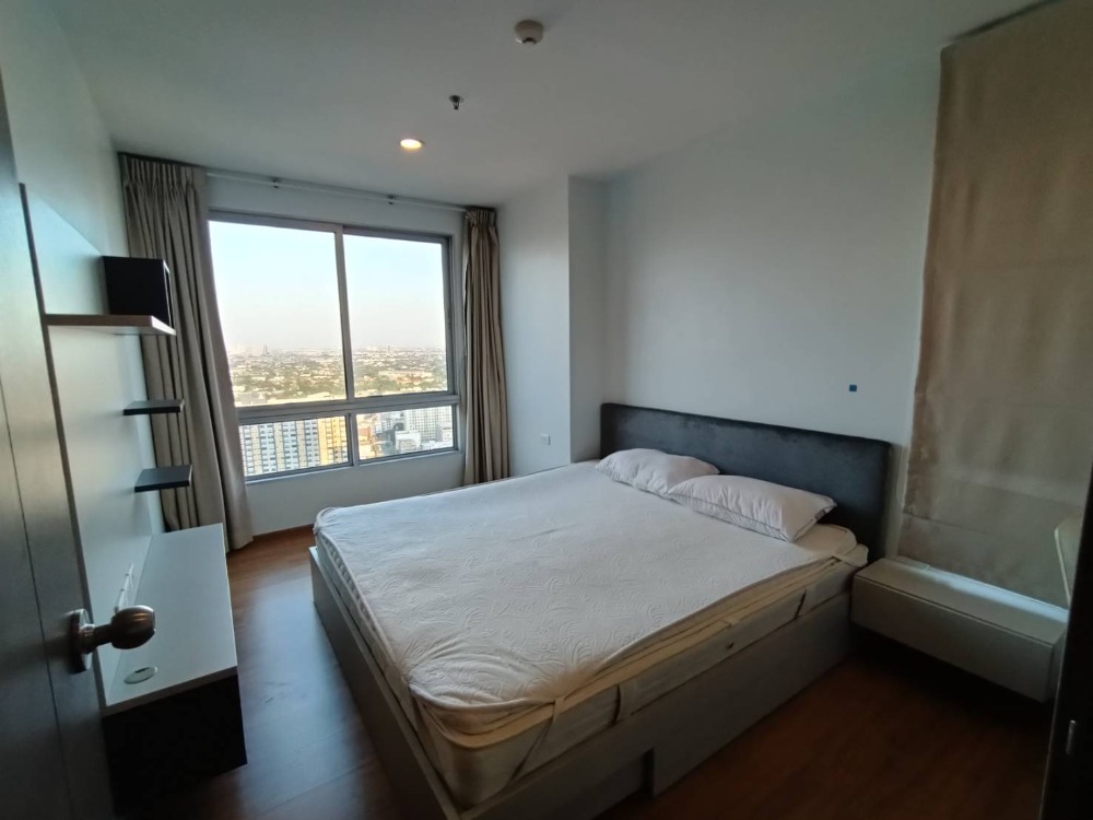 For RentCondoOnnut, Udomsuk : Condo for rent, The Base Sukhumvit 77 [The Base Sukhumvit 77] 2 bedrooms, 2 bathrooms, 57.5 sq m., 34th floor, fully furnished, very beautiful view, has a washing machine, close to BTS On Nut, 2 minutes, near Chalong Rat Expressway, Lotus, Big C. On Nut M