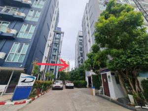 For SaleCondoPattaya, Bangsaen, Chonburi : Condo for sale on the sandy beach, Neo seaview condo (Neo Seaview), Jomtien area, luxury condo, good atmosphere.