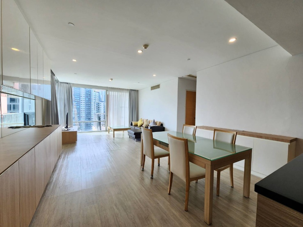 For SaleCondoSukhumvit, Asoke, Thonglor : Hot Deal (19.95 MB) from 22.4 MB Negotiable (3 bed 132 Sqm) - SELL @BTS Thonglor - High Floor, Nice View