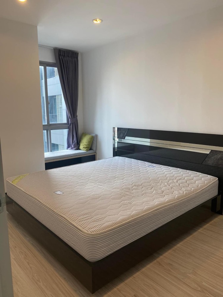 For RentCondoBang Sue, Wong Sawang, Tao Pun : IDEO Mobi Bangsue: 31sqm 24th floor,1 bedroom with light filter and opaque curtain UV,Use SB furniture in the whole room, full Electrical appliances, near MRT Tao Poon