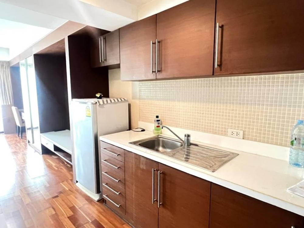 For RentCondoLadkrabang, Suwannaphum Airport : Condo for rent, Srinakarin Road, Prawet District, The Ninth Place (The Ninth Place) with furniture, opposite Paradise Park.