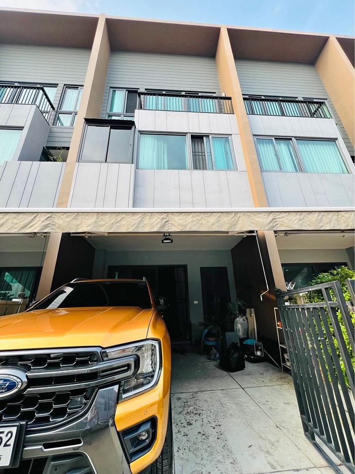 For RentTownhouseRathburana, Suksawat : Townhouse for rent, 3 floors, Baan Klang Muang, Sathorn - Suk Sawat