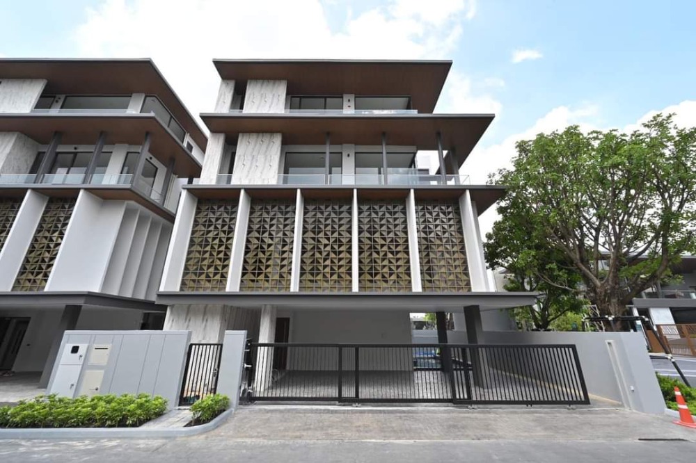 For SaleHouseRama9, Petchburi, RCA : ⭐️⭐️Single house for sale, Artale asoke rama 9 project (empty house, never occupied)