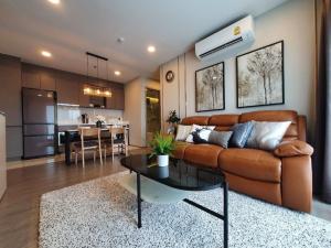 ให้เช่าคอนโดสุขุมวิท อโศก ทองหล่อ : Condo rhythm ekkamai for rent