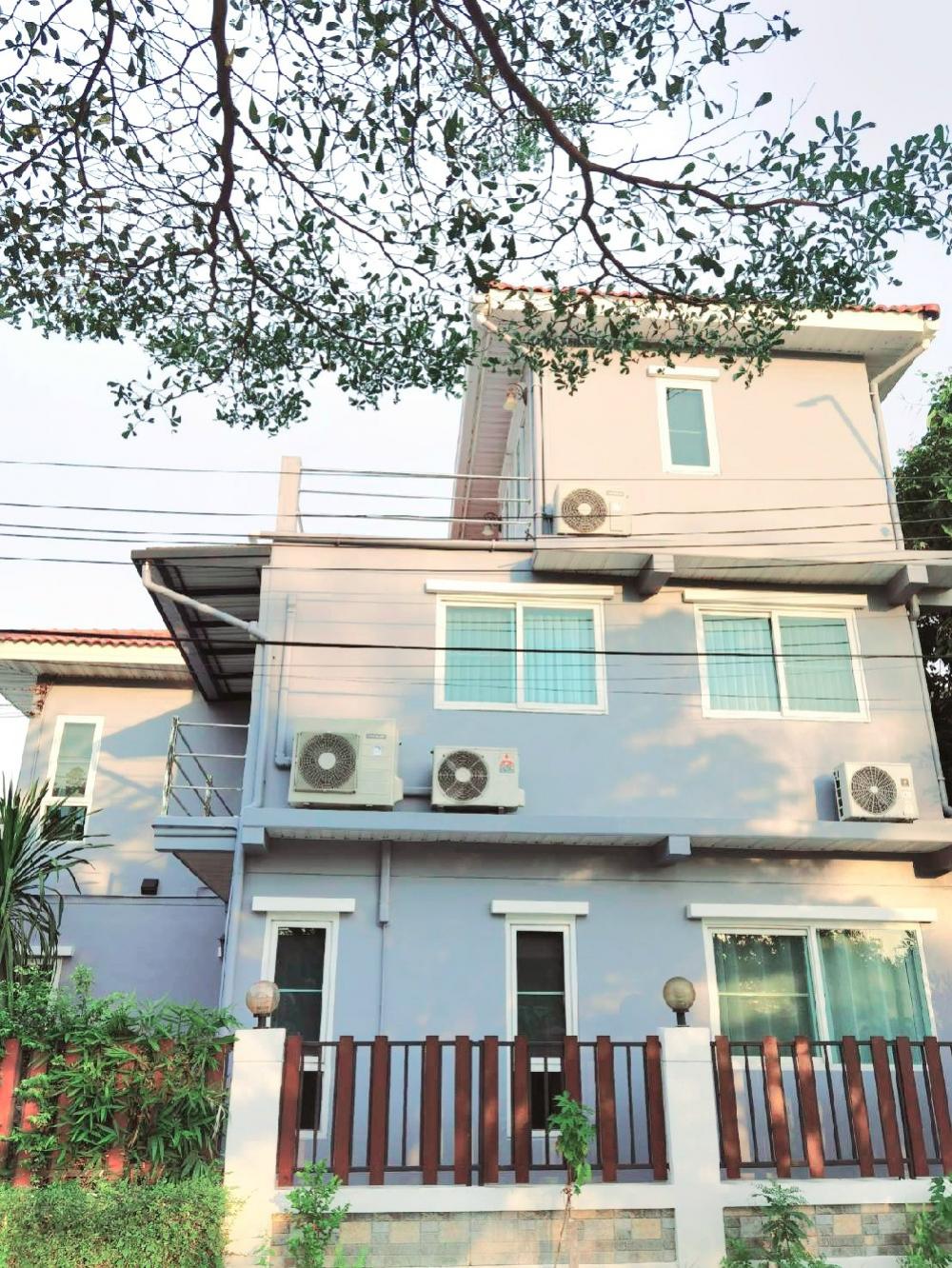 For SaleHouseLadkrabang, Suwannaphum Airport : Selling Corner house for sale BeautifullySupalai Ville Village, near Suan Luang Rama IX. Chaloem Phrakiat Rama 9 Road, Soi price 62 price 7.49 million (LG-007)