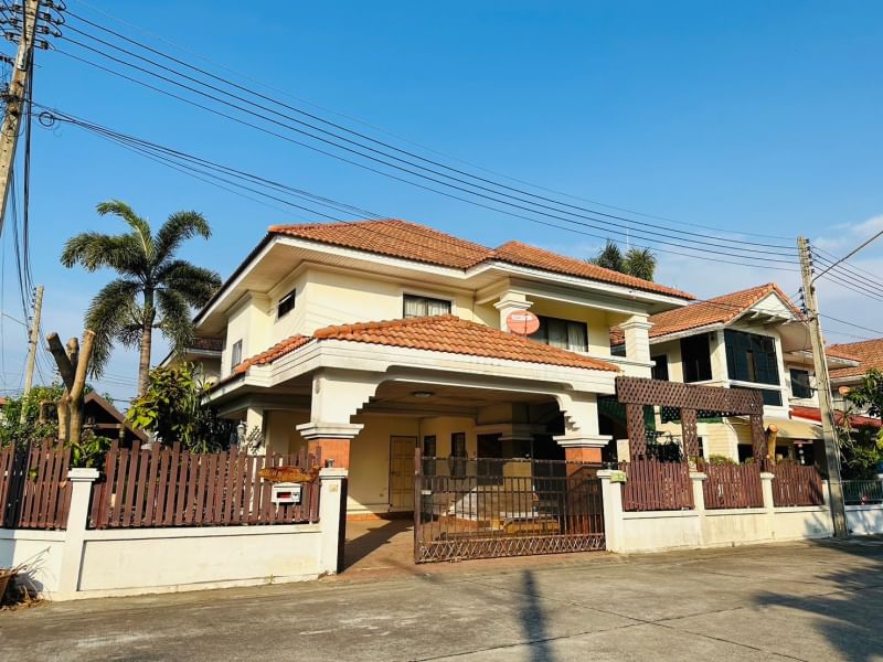 For SaleHousePattaya, Bangsaen, Chonburi : Single house for sale Land and House Village, Napa, completely renovated.