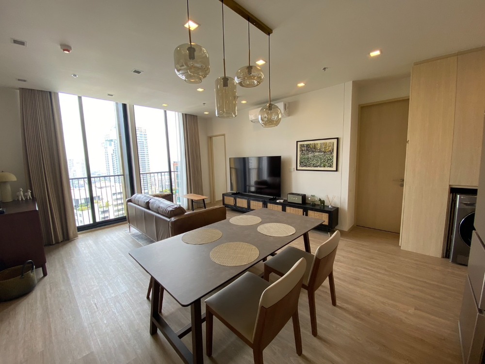 For RentCondoSukhumvit, Asoke, Thonglor : ✨ New room ✨ High floor, unblocked view, 2 bedrooms combined