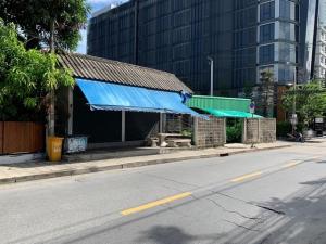 For SaleLandRatchadapisek, Huaikwang, Suttisan : Land for sale, 150 sq m, corner plot, Ratchada, Sutthisan, Huai Khwang, Inthamara area, near MRT Sutthisan, MRT Huai Khwang.