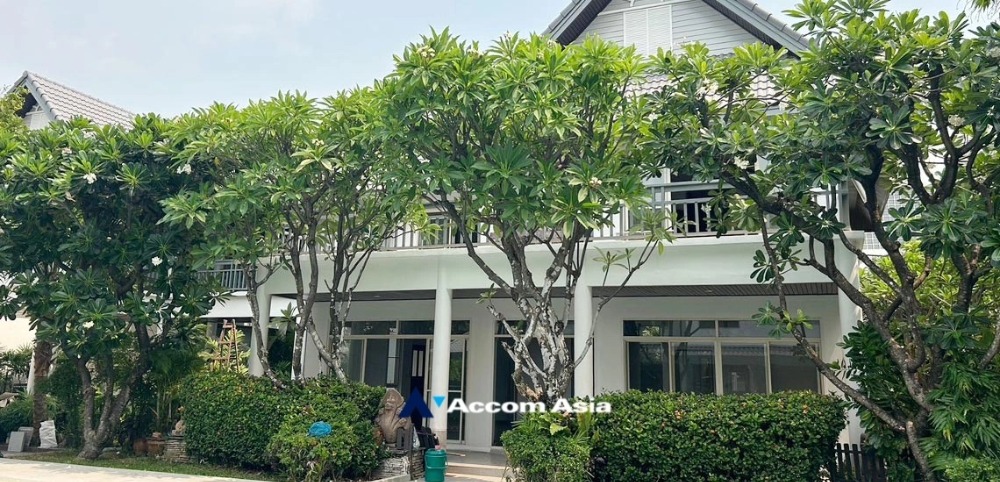 For RentHouseSukhumvit, Asoke, Thonglor : Private Swimming Pool, Pet-friendly | 4 Bedrooms House for Rent in Sukhumvit, Bangkok near BTS Ekkamai (1919946)