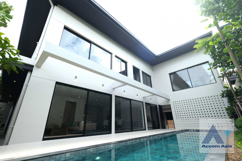 ให้เช่าบ้านสุขุมวิท อโศก ทองหล่อ : Private Swimming Pool | 5 Bedrooms House for Rent in Sukhumvit, Bangkok near BTS Ekkamai (AA25189)