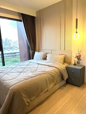 For RentCondoRama9, Petchburi, RCA : @Life Asoke Hype: 1 bedroom 35 sqm., 16th floor, city view,The circle running garden ,Athletic sky atrium, L-shape sky pool ,Super great location. MRT rama9 - 300m.