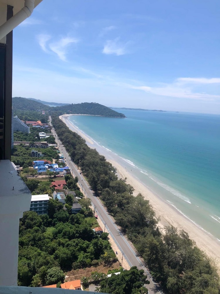 For RentCondoRayong : For rent VIP Condo Chain Rayong, large room 75 sq m., 1 private bedroom, sea view, 2 balconies