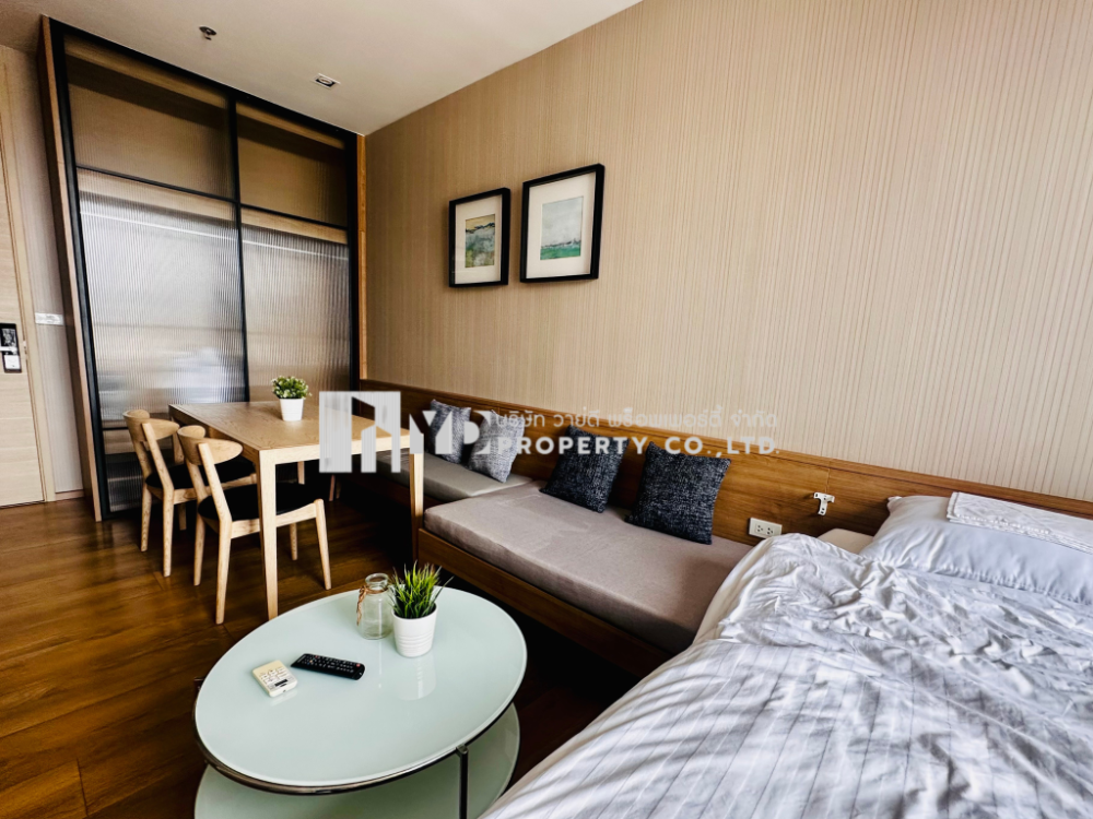 For RentCondoSukhumvit, Asoke, Thonglor : Best Deal PARK ORIGIN Phrom Phong - PARK 24 I Cheapest!! Studio 30 sqm. - 18,000 baht (Modern Cozy Style)