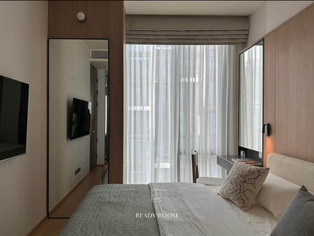 ให้เช่าคอนโดวิทยุ ชิดลม หลังสวน : 28 Chidlom | 28ชิดลม  พื้นที่ : ขนาด 47 ตร.ม ชั้น 17 ( one bedroom) 1ห้องนอน 1 ห้องน้ำ   ★ ห้องใหม่ คุมโทนสวยมาก ★ ตกแต่งพร้อมเข้าอยู่ เครื่องใช้ไฟฟ้าครบ