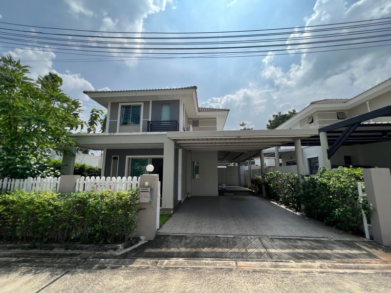 For SaleHouseSriracha Laem Chabang Ban Bueng : 2-story detached house for sale in Sriracha, Life in the Garden, Suan Suea-Sriracha.