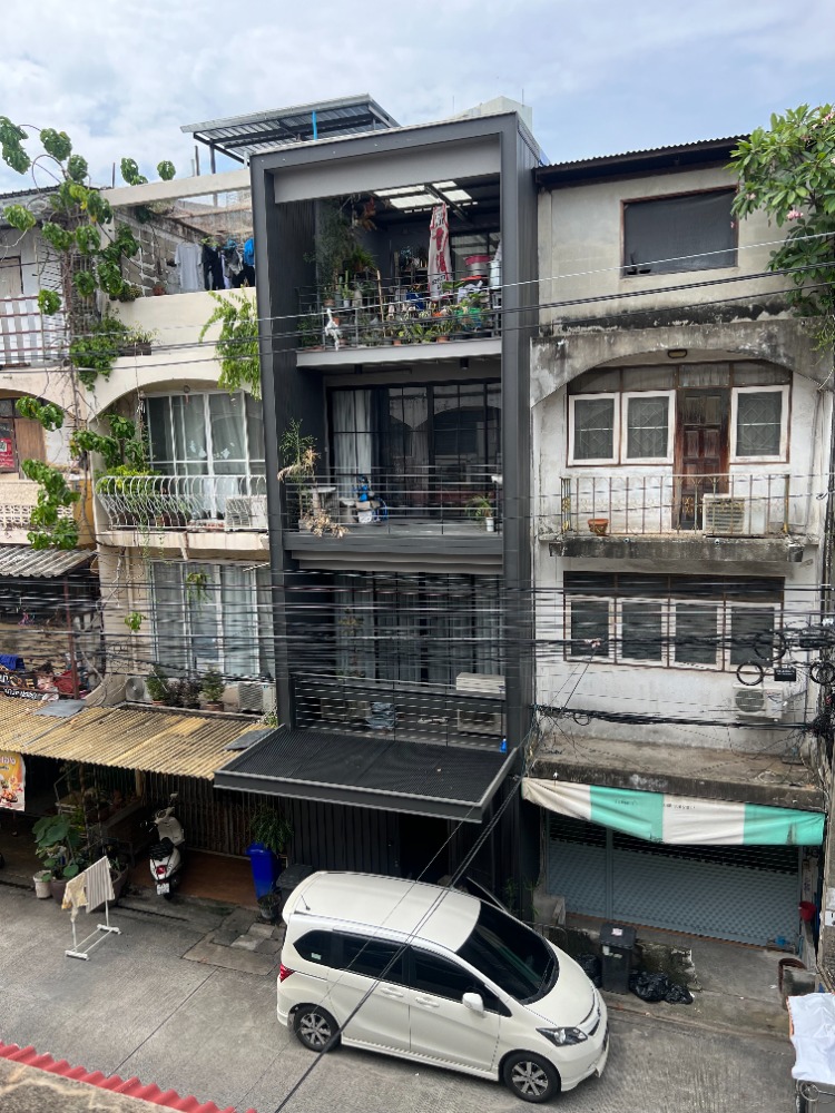 For SaleShophouseOnnut, Udomsuk : Commercial building 7 units, Soi Udomsuk 25 (for sale), Commercial Building Soi Udomsuk 25 (FOR SALE) PUY052