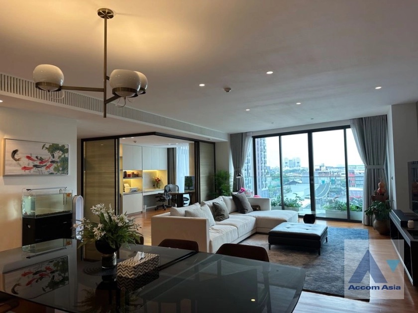 ขายคอนโดสุขุมวิท อโศก ทองหล่อ : Pet-friendly | 2 Bedrooms Condominium for Sale in Sukhumvit, Bangkok near BTS Thong Lo at La Citta Delre (AA35455)