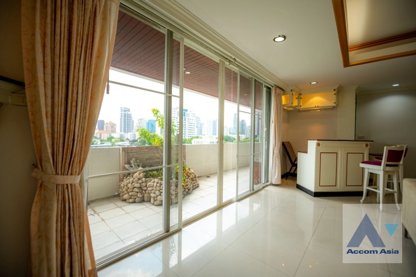 ขายคอนโดสุขุมวิท อโศก ทองหล่อ : Pet-friendly | 4 Bedrooms Condominium for Sale in Sukhumvit, Bangkok near BTS Ekkamai at Oriental Tower (AA17280)